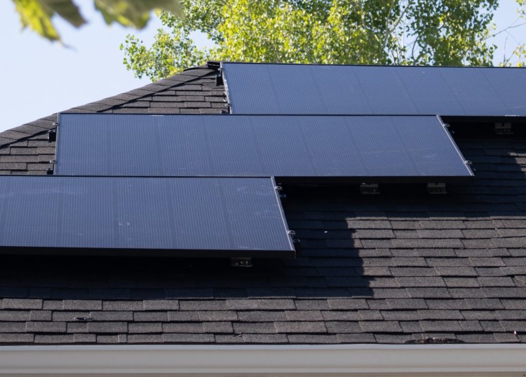 REC Alpha Pure residential solar panel installation. 