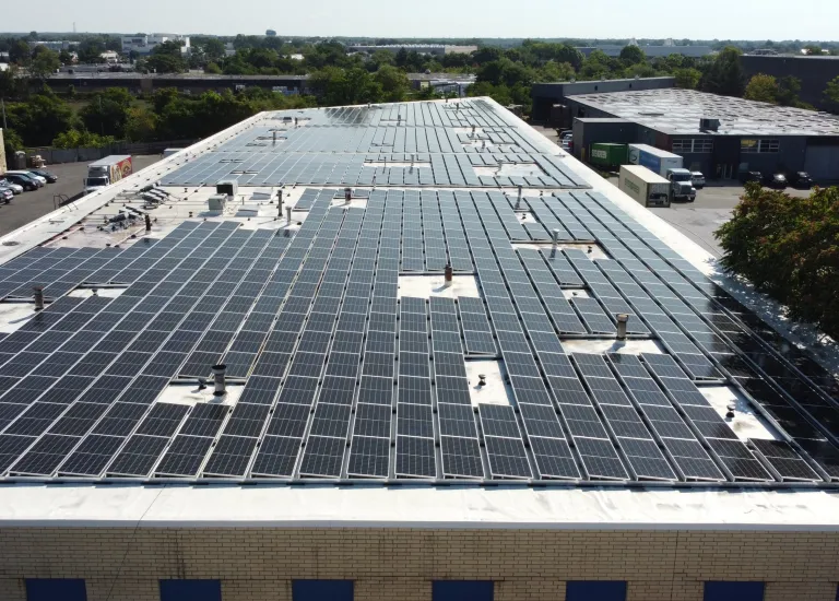 Silfab Solar commercial installation. 