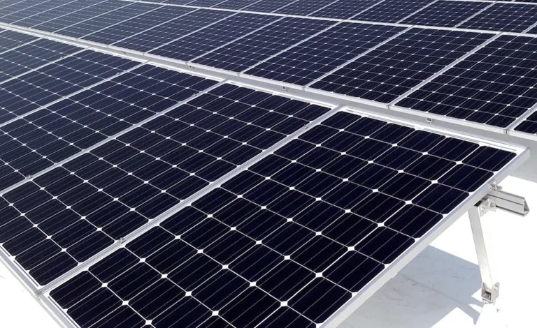 SolarWorld panels at Waverly School solar project - Delaware