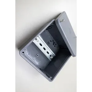 EZ Solar Mamba 663 Polycarbonate J-Box w/DIN Rail, JB-M.663.DR