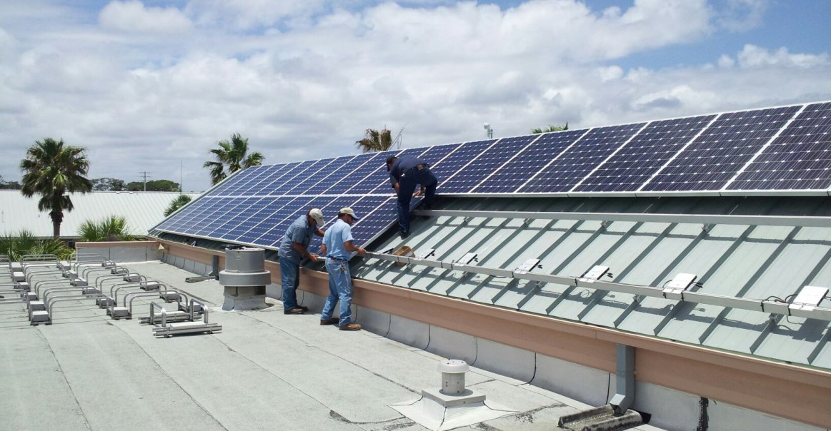 37 kW Neptune Beach City Hall Solar Installation 37 kW Neptune Beach City Hall Solar Installation