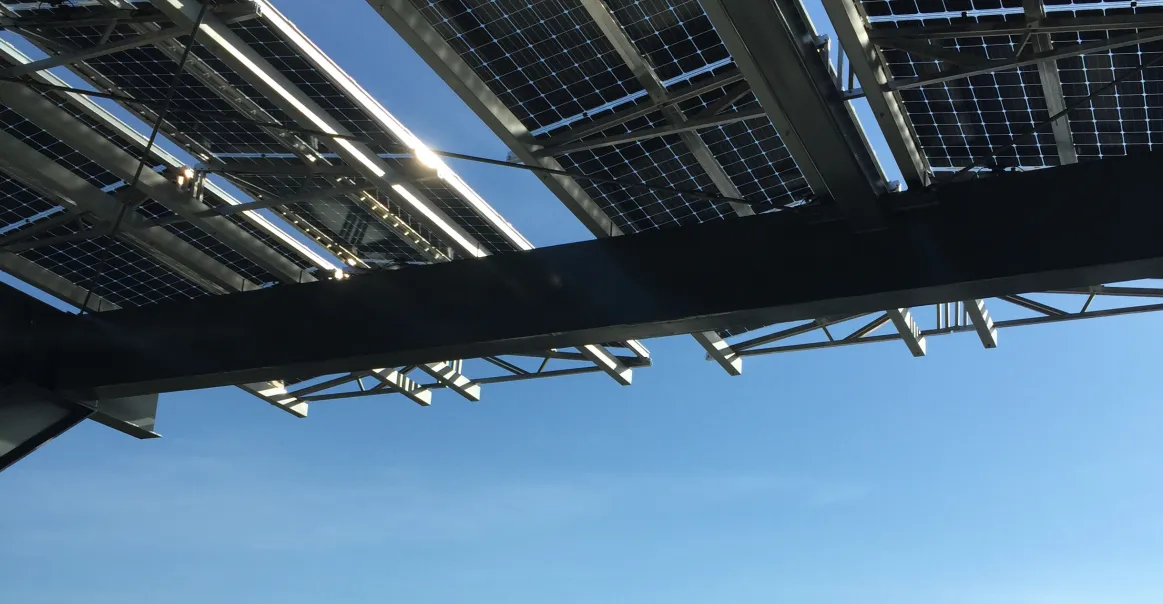 Sunpreme bifacial modules from below