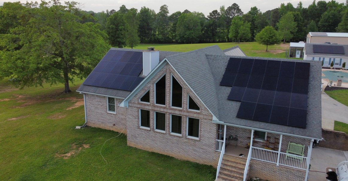 Residential installation in Jacksonville solar panel view. 