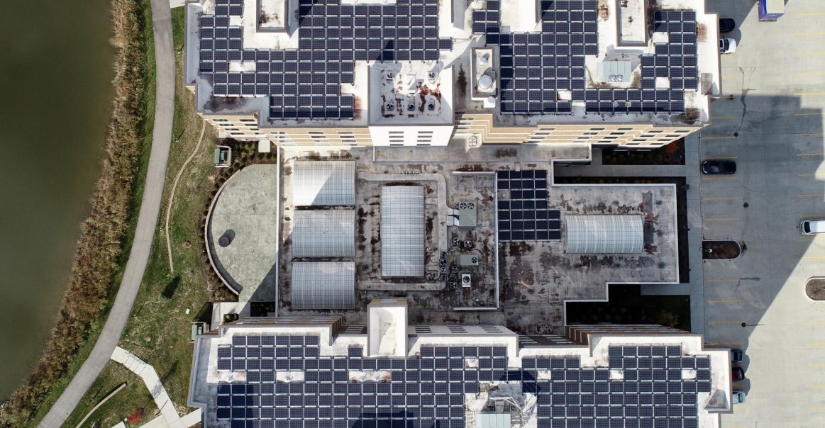 Solar Panels on Commercial Installation Solar Panels on Commercial Installation