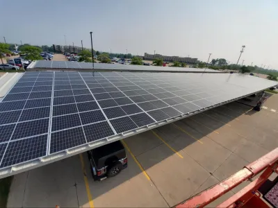1.83 MW Quad City Airport Installation in Moline, IL