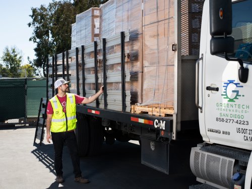 truck loading