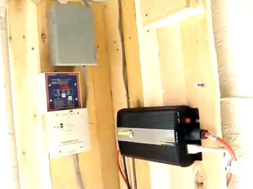 Home Solar Panel charge controller and inverter